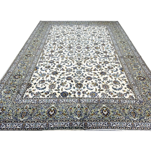 94 - FINE PERSIAN ISFAHAN DESIGN CARPET, 380cm x 290cm.