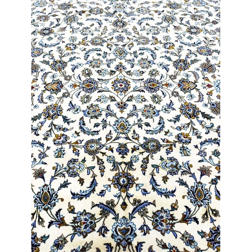 94 - FINE PERSIAN ISFAHAN DESIGN CARPET, 380cm x 290cm.