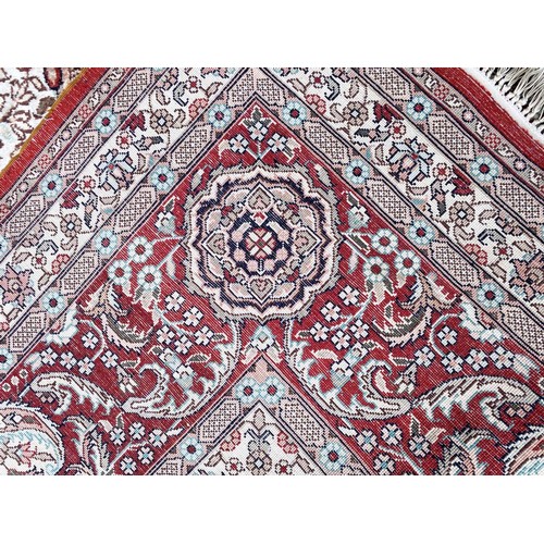 91A - FINE PURE SILK PERSIAN ISPHAHAN DESIGN, 280cm x 185cm.