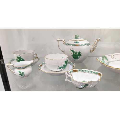 1 - HEREND BREAKFAST SERVICE, tete a tete tea service comprising teapot, sugar bowl, milk jug and two cu... 