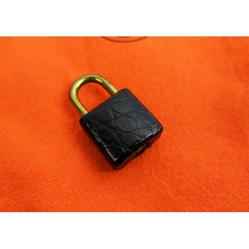 25 - HERMÈS KELLY SELLIER 35 CROCODILE NILOTICUS LISSE, gold tone hardware, top handle, color matching le... 