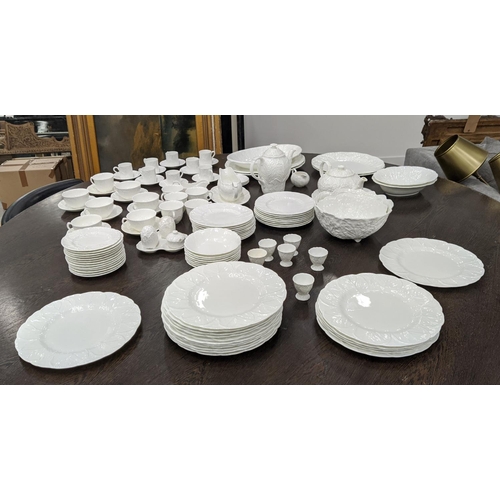 23 - COALPORT COUNTRYWARE DINNER SERVICE, comprising 18 dinner plates, 18 salad plates, 13 side plates, 8... 