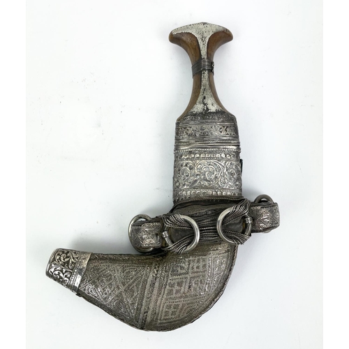 4 - OMANI KHANJAR DAGGERS, two 19th century silver thread and a Syrian Jambiya, Jambiya 35cm H. (3)