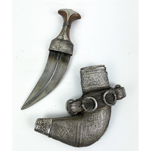 4 - OMANI KHANJAR DAGGERS, two 19th century silver thread and a Syrian Jambiya, Jambiya 35cm H. (3)