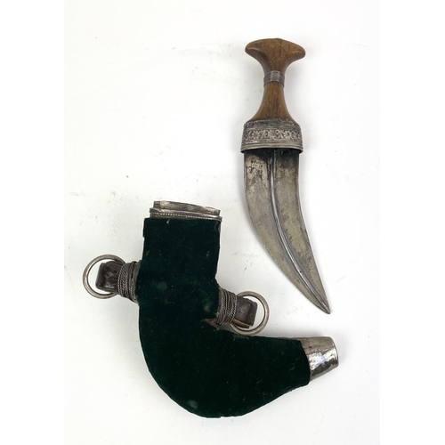 4 - OMANI KHANJAR DAGGERS, two 19th century silver thread and a Syrian Jambiya, Jambiya 35cm H. (3)