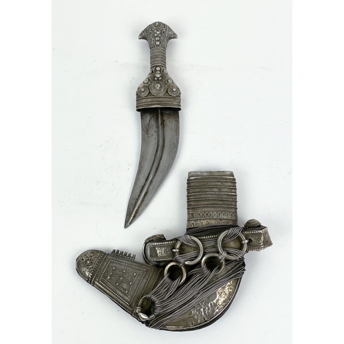 4 - OMANI KHANJAR DAGGERS, two 19th century silver thread and a Syrian Jambiya, Jambiya 35cm H. (3)