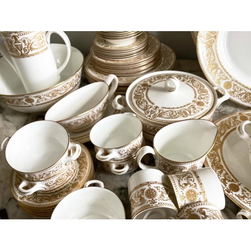 31 - DINNER SERVICE, English fine bone China royal Worcester, Hyde Park, 12 place, 8 piece settings, appr... 