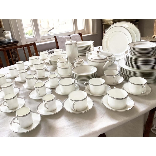 34 - DINNER SERVICE, English fine bone China Wedgwood Vera Wang grosgrain, 12 place, 9 piece setting, app... 