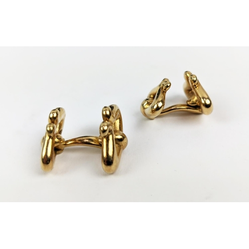 40 - A PAIR OF 18CT GOLD GENTS CUFFLINKS, 20grams approx.