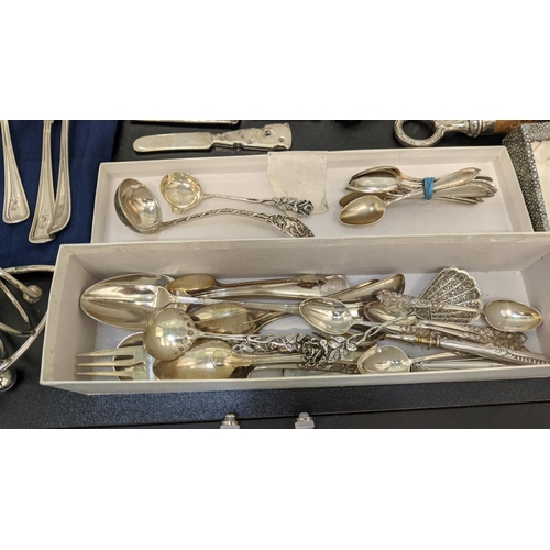 14 - QUANTITY OF SILVER AND SILVER PLATE, comprising sterling silver cutlery approx 26 oz, Walker and Hal... 