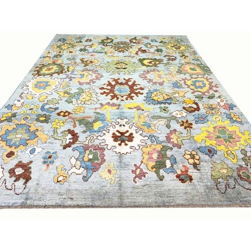 72 - FINE CONTEMPORARY OUSHAK DESIGN CARPET, 360cm x 245cm.