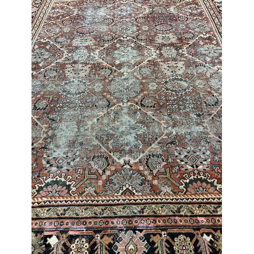 105A - ANTIQUE MAHAL CARPET, 420cm x 329cm.