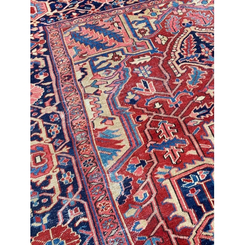 145 - ANTIQUE PERSIAN SERAPI CARPET, 346cm x 245cm.