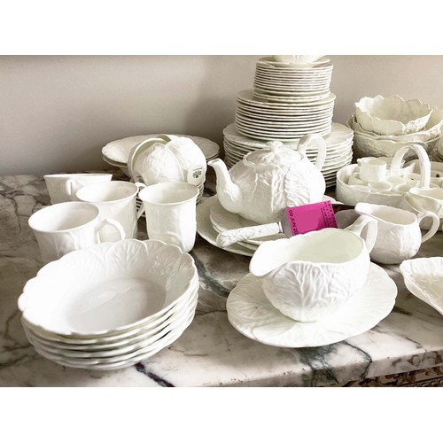 14 - DINNER SERVICE 'COUNTRYWARE', English fine bone China, 'Countryware', Coalport and Wedgewood, twelve... 