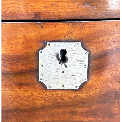 247 - TRUNK, 19th century Chinese Export camphorwood and brass bound with rising lid and carrying handles,... 