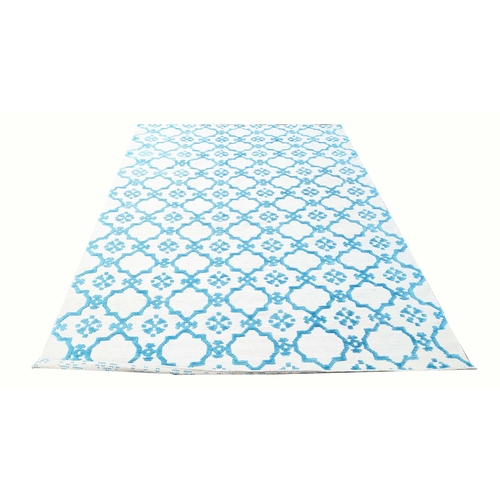 84 - CONTEMPORARY SILK AND WOOL CARPET, 300cm x 200cm, in an aquamarine lattice design.