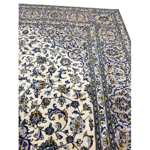 71 - FINE PERSIAN KASHAN CARPET, 351cm x 243cm.