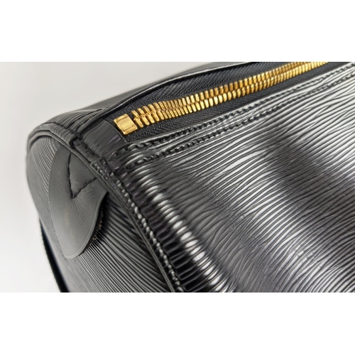 10 - LOUIS VUITTON 55 KEEPALL TRAVEL BAG, in black epi leather, made in France, 1997, gilt metal hardware... 