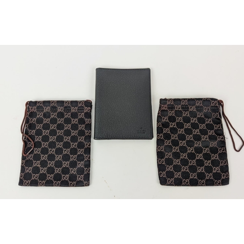 11 - GUCCI BIFOLD DOCUMENT HOLDER, made in Italy, leather, grained texture with card slots and further co... 