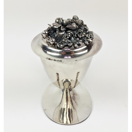 114 - A STERLING SILVER CORNUCOPIA, Italian, with an applied ornamental casting to lid. 920 grams/29.58 oz... 