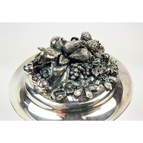 114 - A STERLING SILVER CORNUCOPIA, Italian, with an applied ornamental casting to lid. 920 grams/29.58 oz... 