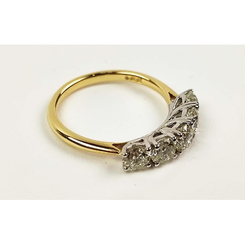 161 - AN 18CT GOLD FIVE STONE DIAMOND RING, all stones brilliant cut, clarity VS1 to VS2, ring size M, com... 