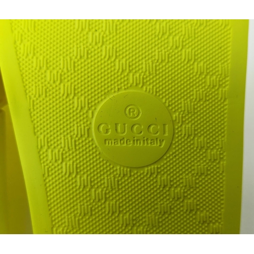 47 - GUCCI JUNIOR LOGO RUBBER SLIDERS, yellow fluo, embossed logo, rubber sole, made in Italy, size 27, w... 