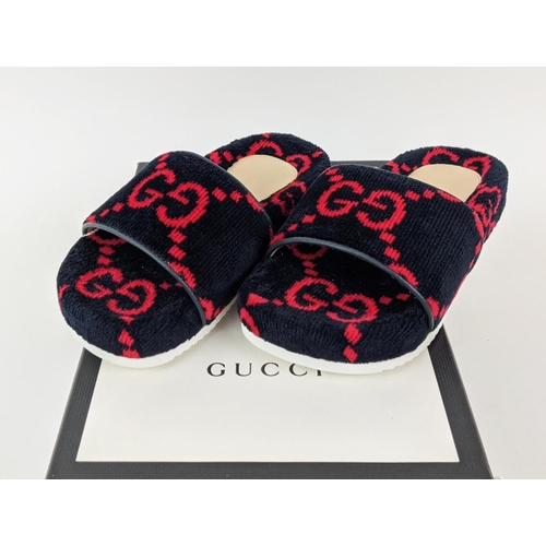 48 - GUCCI KIDS TOWELLING SLIDERS, monogrammed, made in Italy, with box and dust bag, size 27.