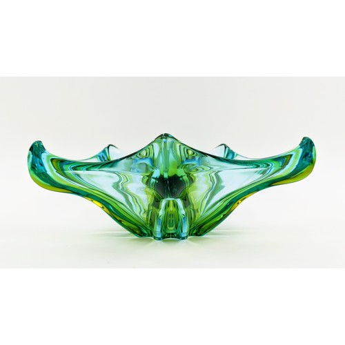 180 - A MURANO STYLE GLASS FRUIT BOWL, of pentagonal form, in yellow and green colourway, 10cm high, 26cm ... 