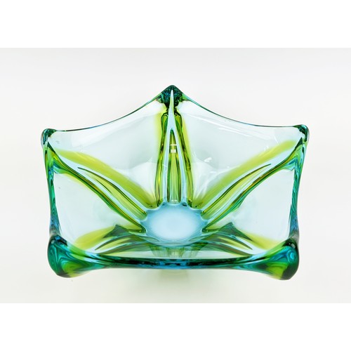 180 - A MURANO STYLE GLASS FRUIT BOWL, of pentagonal form, in yellow and green colourway, 10cm high, 26cm ... 