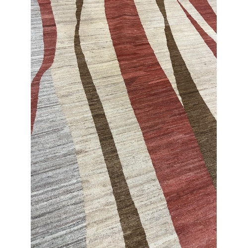 85 - PARSUA CONTEMPORARY CARPET, 530cm x 305cm.