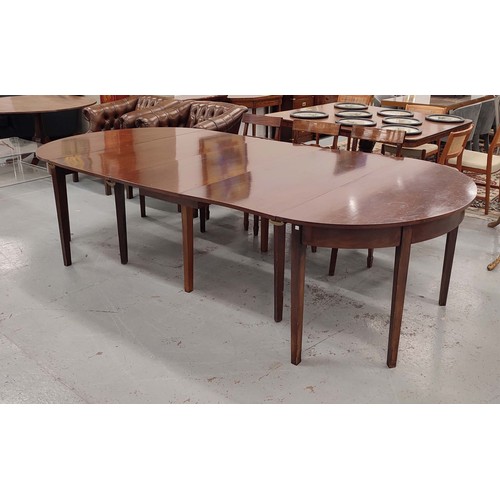 161 - A GEORGE III MAHOGANY D-END DINING TABLE, with a central drop leaf section and two D-ends, 74cm H x ... 