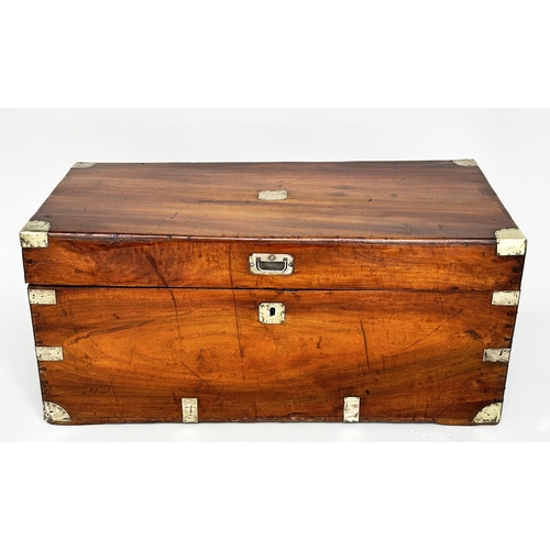 90 - TRUNK, 19th century Chinese Export camphorwood and brass bound with rising lid and carrying handles,... 