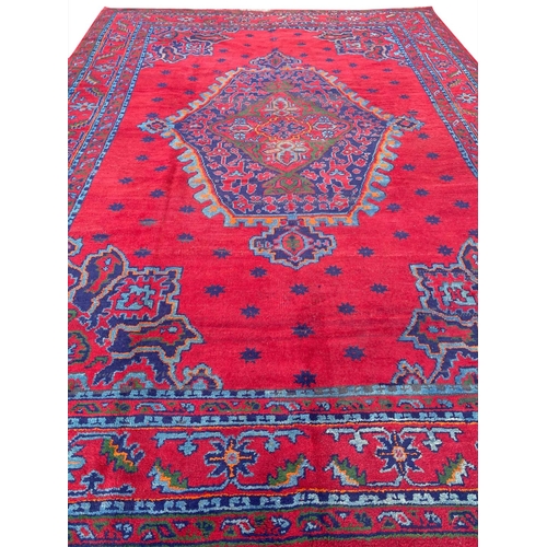 125 - ANTIQUE OUSHAK LIBRARY ROOM CARPET, 370cm x 270cm.