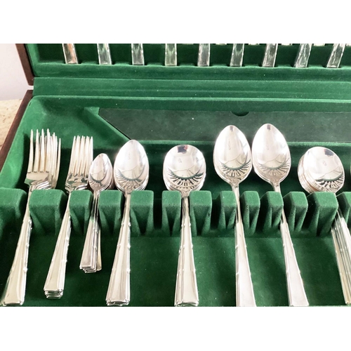 160 - CANTEEN OF CUTLERY, Samuel Butler 'Cavendish' Kinelworth, twelve place, seven piece, approx 88 piece... 