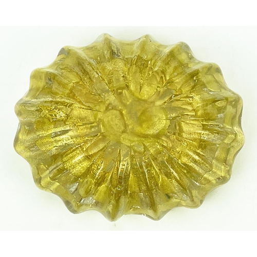 1 - BAROVIER TOSO STYLE MURANO GLASS ASHTRAY, mid 20th century with gold inclutions, 16cm x 13cm x 7cm H... 