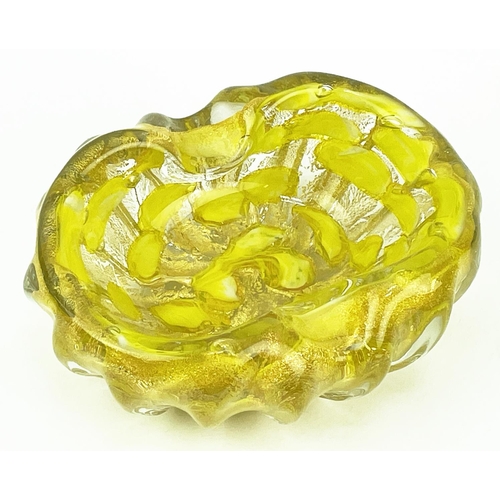 1 - BAROVIER TOSO STYLE MURANO GLASS ASHTRAY, mid 20th century with gold inclutions, 16cm x 13cm x 7cm H... 