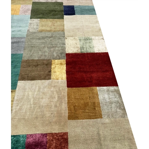 90 - THE RUG COMPANY CARPET, 360cm x 230cm, 'Hue', wool and silk.