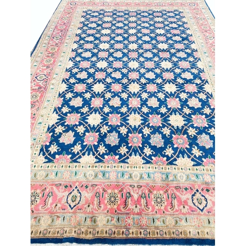 102 - PERSIAN VERAMIN CARPET, 290cm x 200cm.