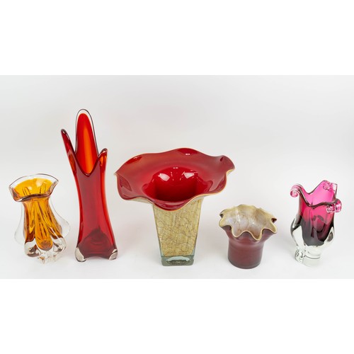 4 - QUANTITY OF MID-CENTURY ART GLASS, various vases including a flamed red lip craquelure effect vase, ... 