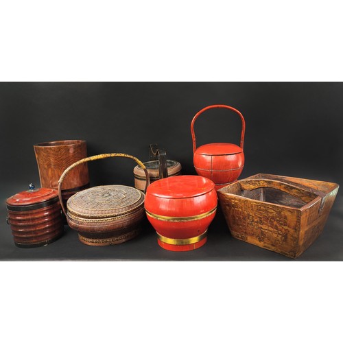 5A - COLLECTION OF CHINESE VESSELS, nine, to include rice boxes, etc. (9)