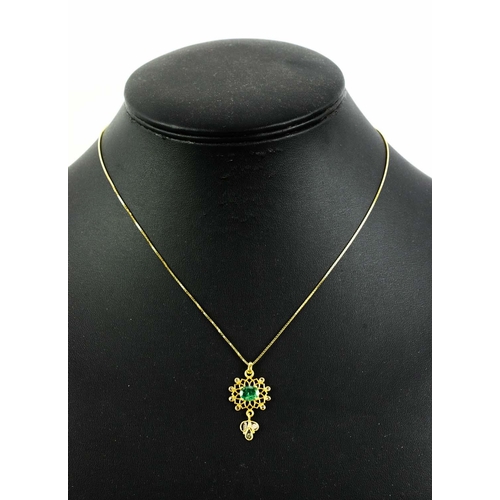 22 - AN EMERALD AND DIAMOND PENDANT NECKLACE, the emerald of approximately 1 carat, yellow metal fancy wo... 