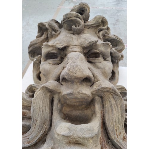 153 - ZEUS GARDEN WALL MASK, composite, 90cm x 70cm.