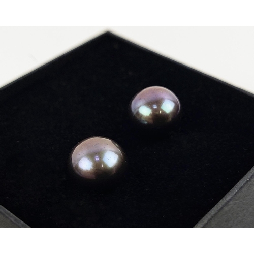 26 - TWO PAIRS OF 9CT GOLD STUD EARRINGS, one pair with 8mm peacock coloured pearls, the other pair with ... 