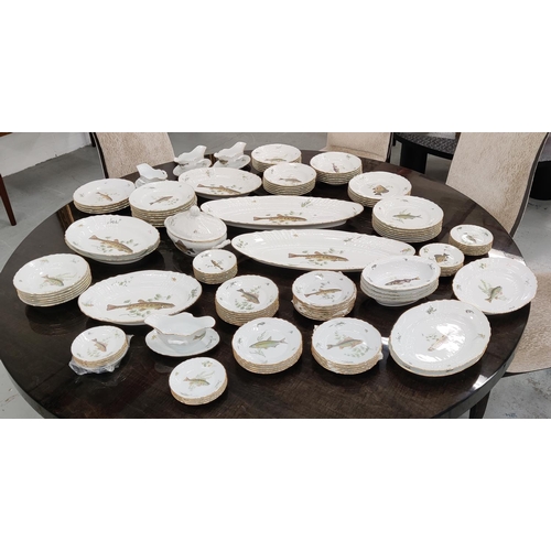 11 - A RICHARD GINORI ICHTHYOLOGICAL PORCELAIN DINNER SERVICE, comprising 24 dinner plates, 30 soup bowls... 