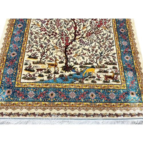 138 - CONTEMPORARY TREE OF LIFE DESIGN RUG, 225cm x 150cm.