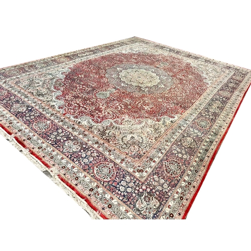 141 - FINE PURE SILK HEREKE DESIGN CARPET, 410cm x 310cm.