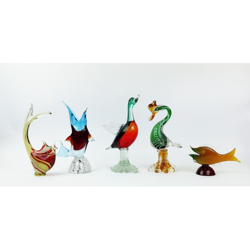 23 - MURANO GLASS SCULPTURES, to include two birds and three fish, largest 33cm H. (5)