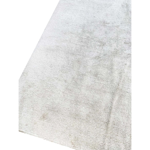 402A - THE RUG COMPANY CARPET, 370cm x 280cm, wool and silk.