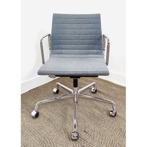 589 - VITRA ALLUMINIUM GROUP CHAIR, by Charles and Ray Eames, in light grey upholstery, 84cm H x 56cm D.